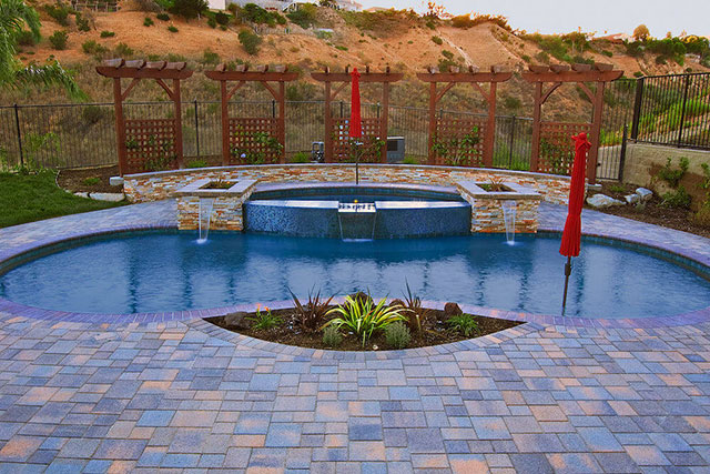 Beautiful Pool Design in Los Angeles